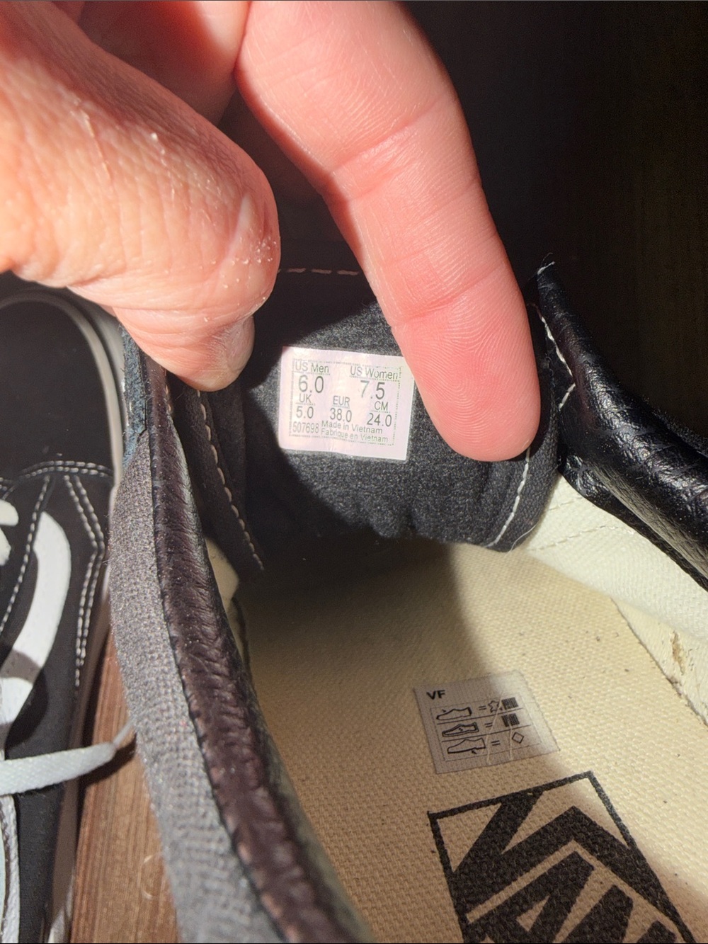 Unisex Vans Old Skool Black Men’s 6 Women’s 7.5 - Picture 4 of 7